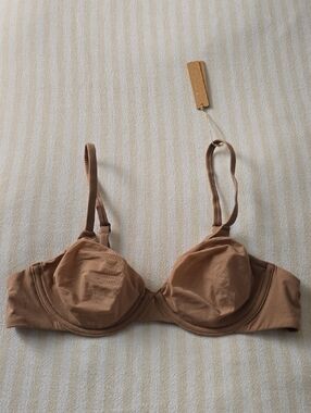 SKIMS Fits Everybody Underwire Bra Size:36A Sienna